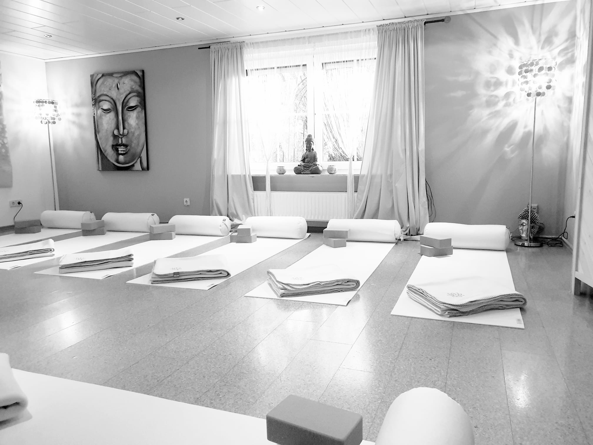 Yoga im Herzraum — Hatha und Yin in kleinen Gruppen
